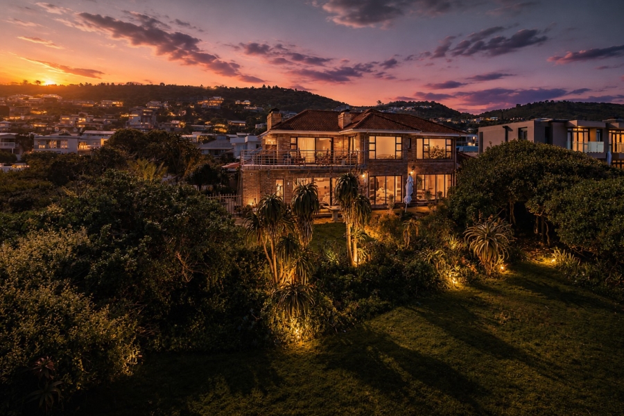 7 Bedroom Property for Sale in Outeniqua Strand Western Cape